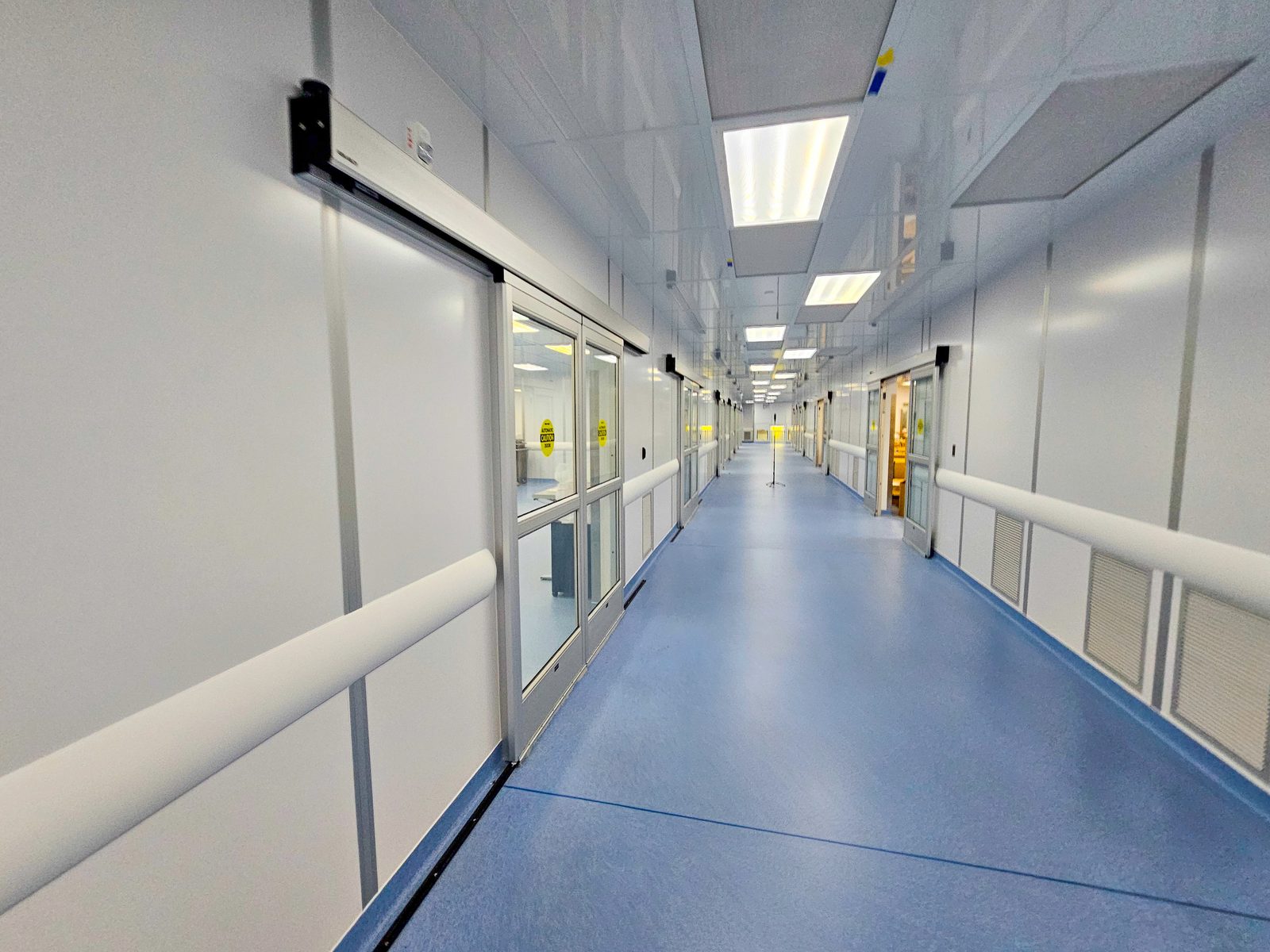 Confidential IV bag filling line, cleanroom retrofit