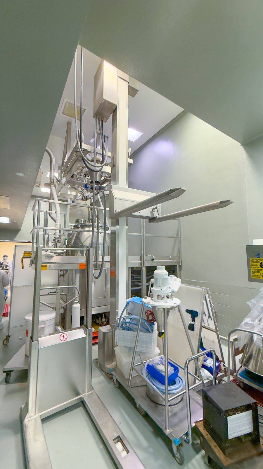 Potent Compound Suite, view 5
