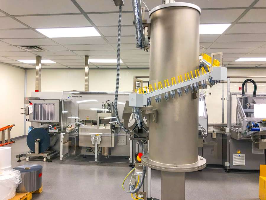 Automated syringe inspection and secondary packaging line in the new production suite