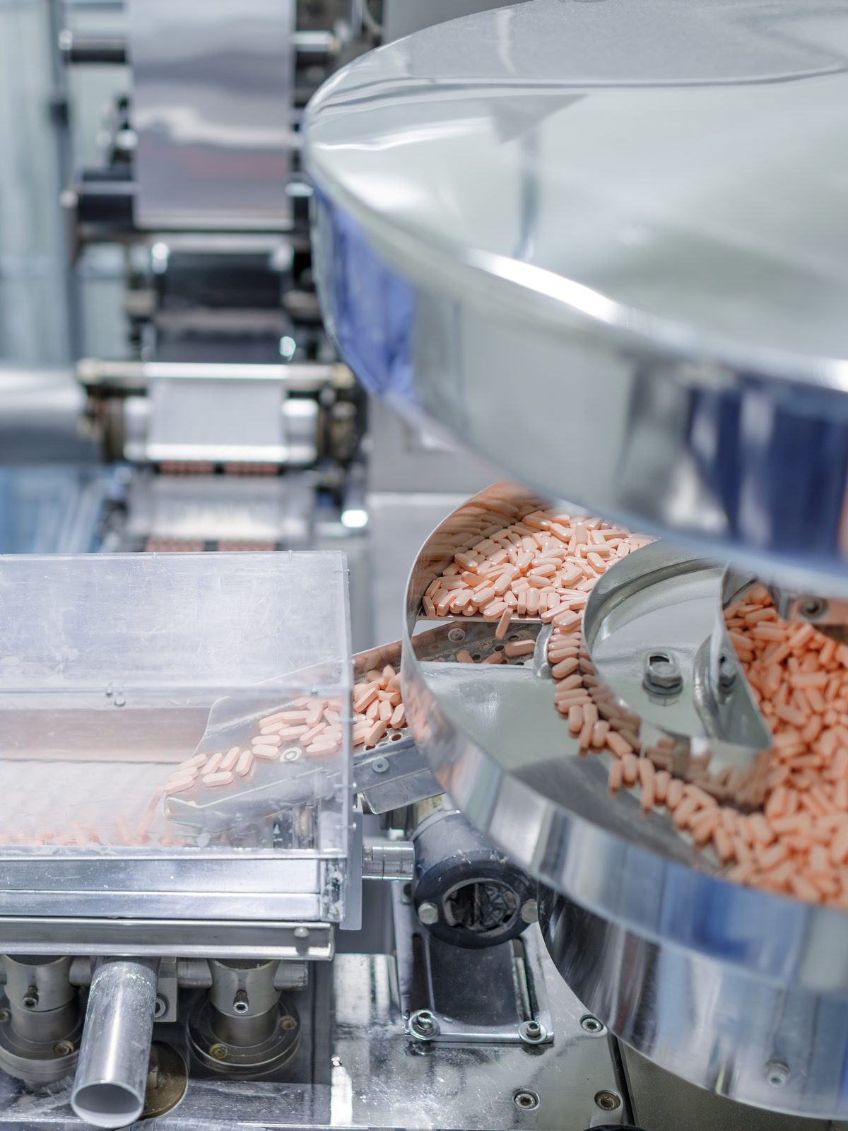 Process equipment in a classified pharmaceutical manufacturing room