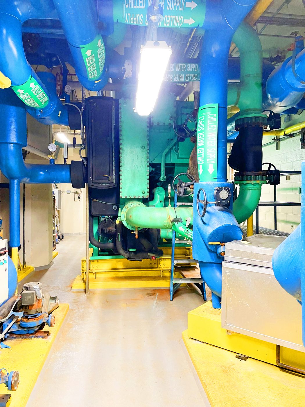 Verizon 204 Chiller Plant, view 1